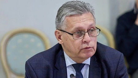 Рифат Сабитов призвал развивать отечественные нейросети
