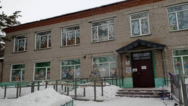 Судебные приставы проконтролировали установку пандусов у новосибирского детского сада