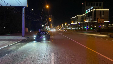 В Новосибирске мужчина нарушил ПДД и погиб под колёсами автомобиля