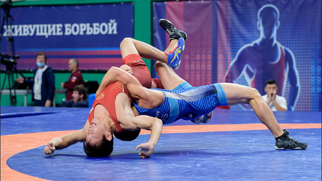 Новосибирский борец стал победителем крупнейших всероссийских соревнований