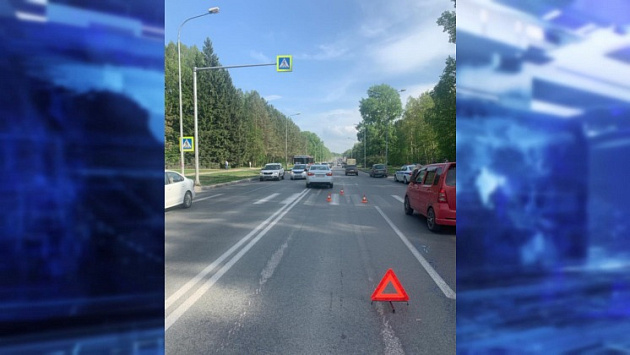 В Новосибирске водитель LADA Vesta сбил женщину на пешеходном переходе 