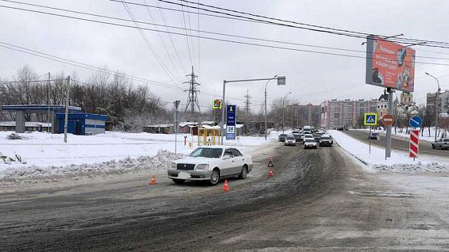 В Новосибирске водитель сбил 16-летнюю девушку