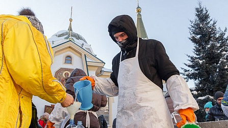 В Новосибирске святую воду будут раздавать в Вознесенском кафедральном соборе на Крещение