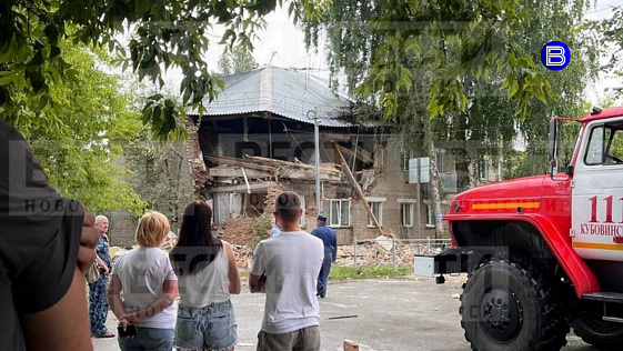 Взрыв разрушил часть дома в посёлке Красный Яр под Новосибирском