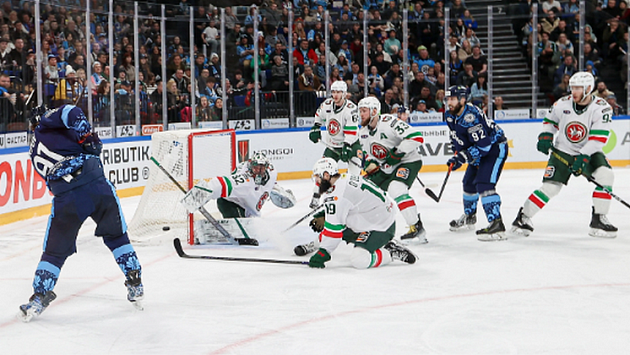 Хоккейная «Сибирь» дома проиграла казанскому «Ак Барсу» со счётом 3:6