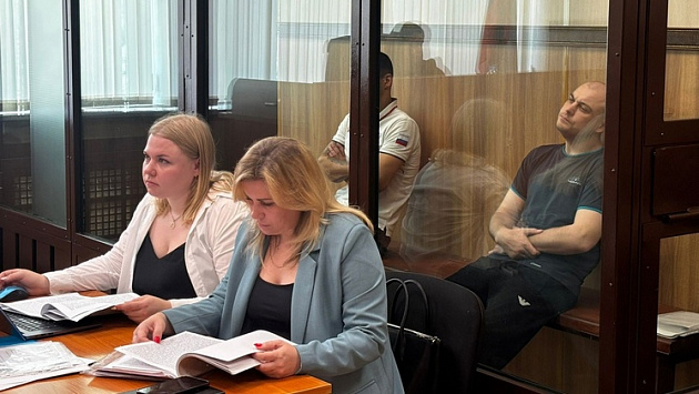 В Новосибирске осудили двух преступников за вымогательство и угрозы полицейским