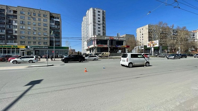 В Новосибирске восьмилетний мальчик угодил под машину на пешеходном переходе