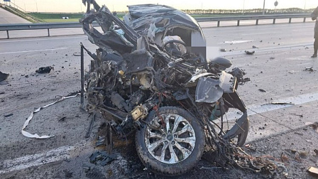 Под Новосибирском 25-летний водитель Audi A6 врезался в опору моста и погиб