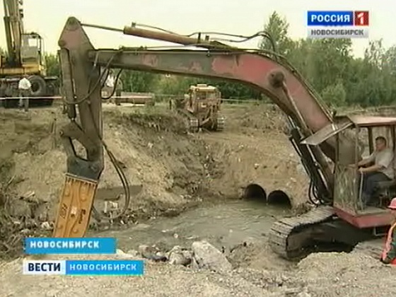 Новую дамбу через Ельцовку построят к концу июля
