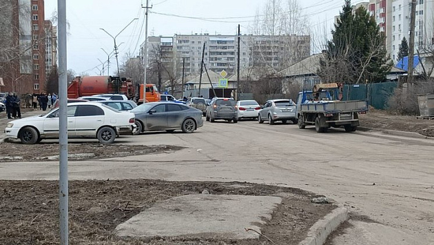 Маленький ребёнок погиб на переходе под колёсами автомобиля в Бердске