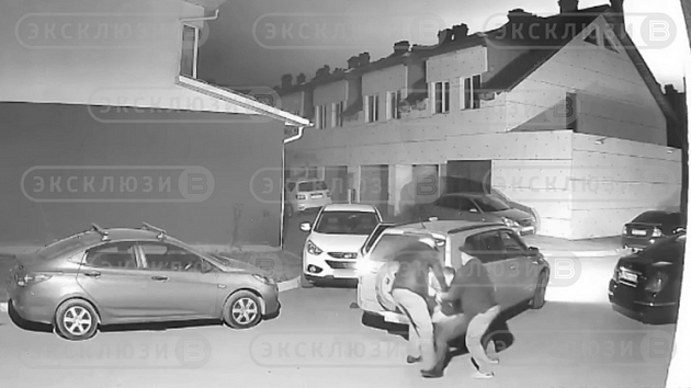 В Новосибирске камера домофона зафиксировала похищение человека на улице Связистов