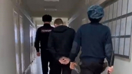 Убившего свою девушку в подъезде новосибирца взяли под стражу