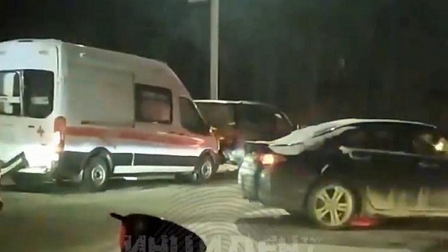 В Новосибирске произошло ДТП с участием скорой помощи