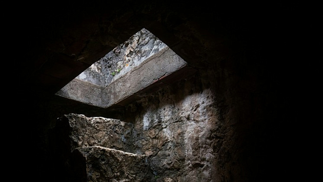 Двое новосибирцев отравились угарным газом при просушке погреба