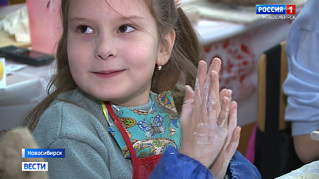 Юные керамисты посоревновались в глиняной лепке в Новосибирске