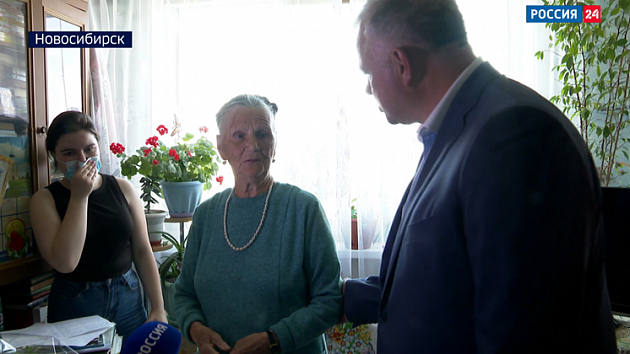 Новосибирские медики принимают поздравления с профессиональным праздником