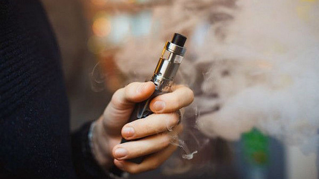 В Новосибирске 11-летнему мальчику стало плохо после курения электронной сигареты