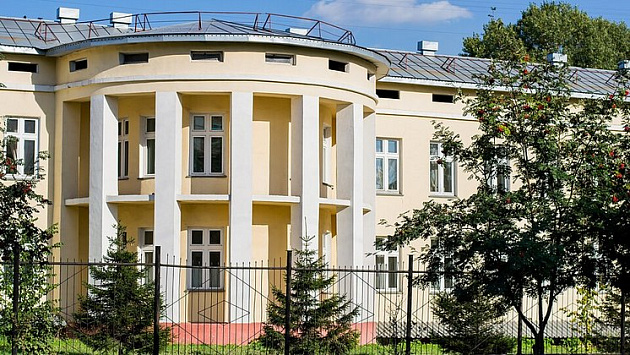 В Новосибирске решили снести инфекционную больницу на улице Семьи Шамшиных