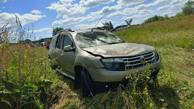 Водитель съехал с дороги и утонул в реке в Новосибирской области