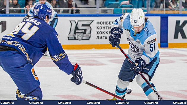 Хоккейная «Сибирь» всухую проиграла казахстанскому «Барысу»