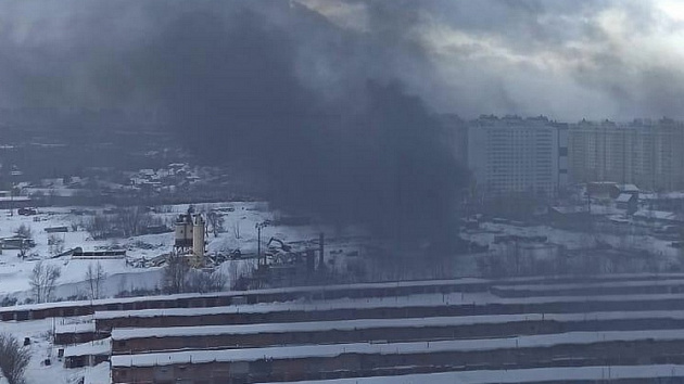 В Новосибирске пожарные предотвратили взрыв цистерны с горючим