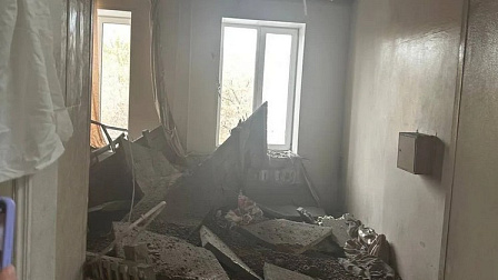 В палате детской больницы Новосибирска обрушился потолок