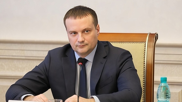 Осуждённый за злоупотребление новосибирский министр ЖКХ Архипов подал в отставку