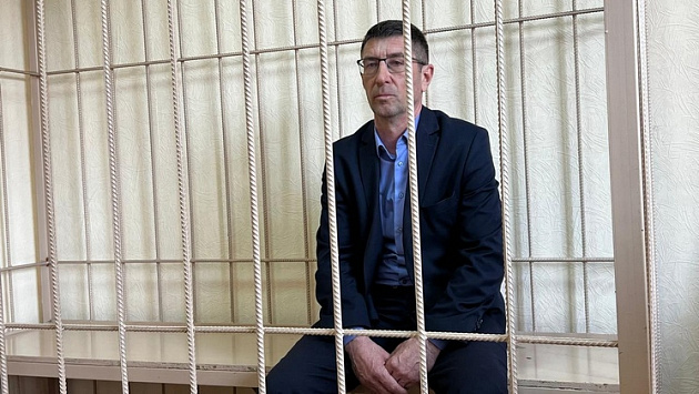 Суд арестовал замглавы администрации Искитимского района за получение взятки