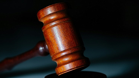 Суд аннулировал оформленные мошенниками на новосибирца три больших кредита
