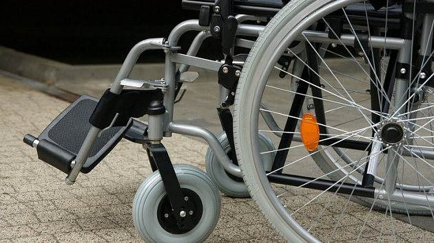 В Новосибирске следователи начали проверку из-за нарушений прав инвалида-колясочника