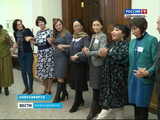 Ученые трех стран сплясали кадриль на форуме фольклористов