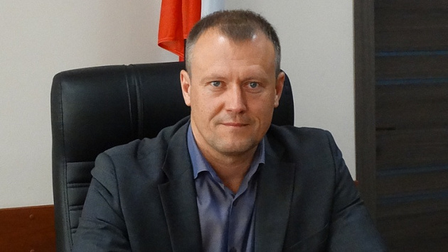 Губернатор Травников потребовал уволить главу посёлка Линёво за утрату доверия