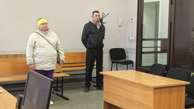 Новосибирский суд заменил порезавшей сожителя женщине условный срок на реальный