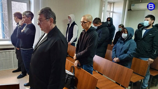 В Новосибирске банда автоподставщиков получила более 20 лет условного наказания