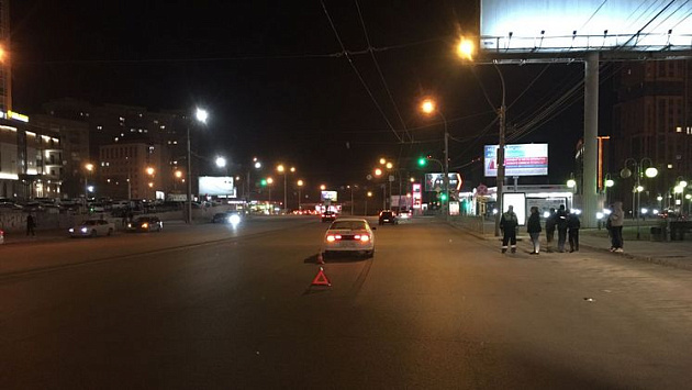 В Новосибирске водитель сбил 17-летнего юношу