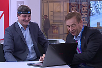 Глава компании «Нейроботикс» попробовал научить журналистов «Вести Новосибирск» расслабляться