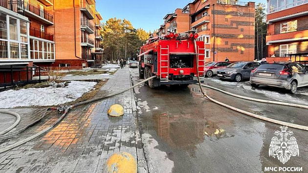 В Бердске сгорела двухуровневая квартира в пятиэтажном доме