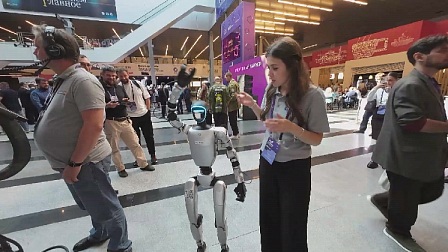 Видеоприветы передали участники форума «Технопром-2025» в прямом эфире