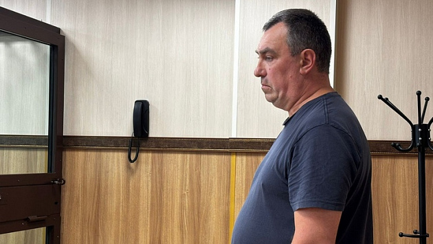 Новосибирца наказали условным сроком и штрафом за взятку за экзамен на права