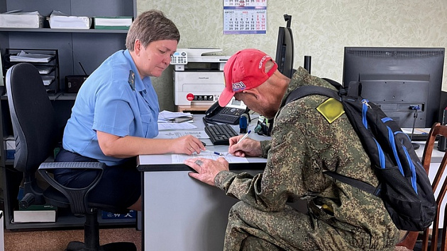 Новосибирские приставы прикинулись собутыльниками для поимки алиментщика