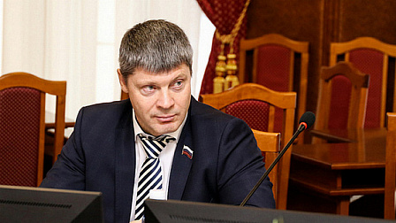 В Новосибирской области лишили мандата депутата Валентина Сичкарёва