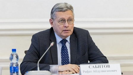 Владимир Путин включил Рифата Сабитова в новый состав Общественной палаты России