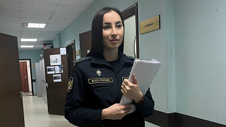 Сотрудника микрокредитной фирмы в Новосибирске наказали по жалобе жены должника