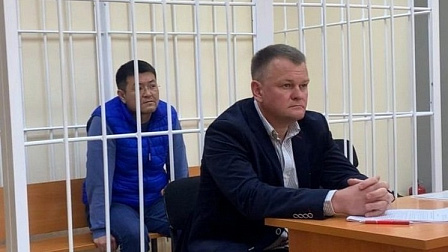 Отца и сына осудят за взятки главе Корпорации развития Новосибирской области