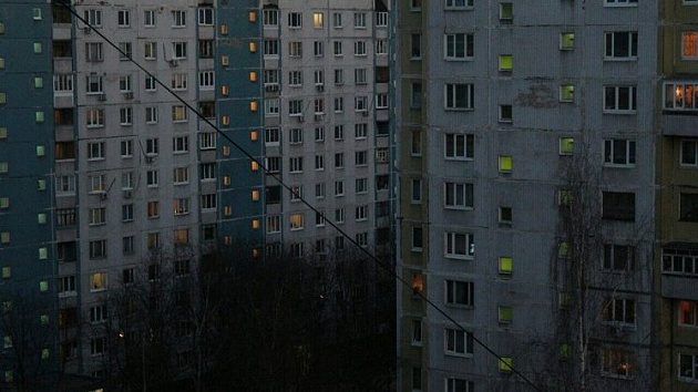 Тысячи жителей одного из микрорайонов Новосибирска остались без света из-за аварии