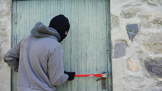 Полиция раскрыла три квартирные кражи в Новосибирской области