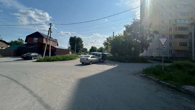 В Новосибирске в столкновении автомобилей пострадал годовалый ребенок