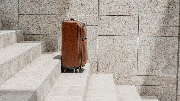 Новосибирский суд запретил выезжать из России двум злостным нарушителям ПДД