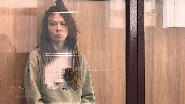 Жительница Новосибирска ответит в суде за прикуривание сигареты от Вечного огня