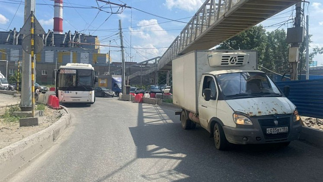 В Новосибирске четырёхлетняя пассажирка автобуса пострадала в ДТП с «Газелью»